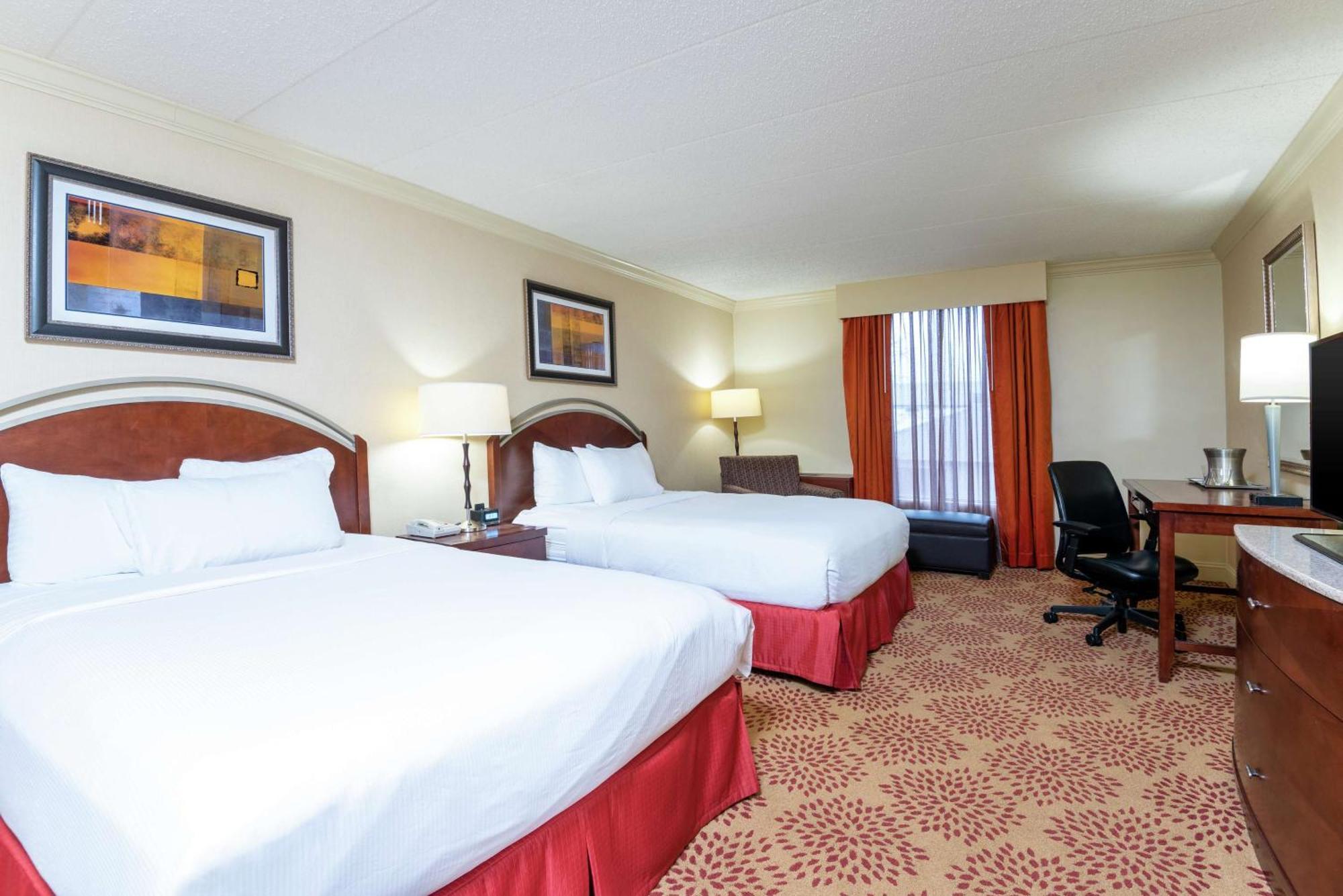 Hotel Doubletree By Hilton Grand Rapids Airport