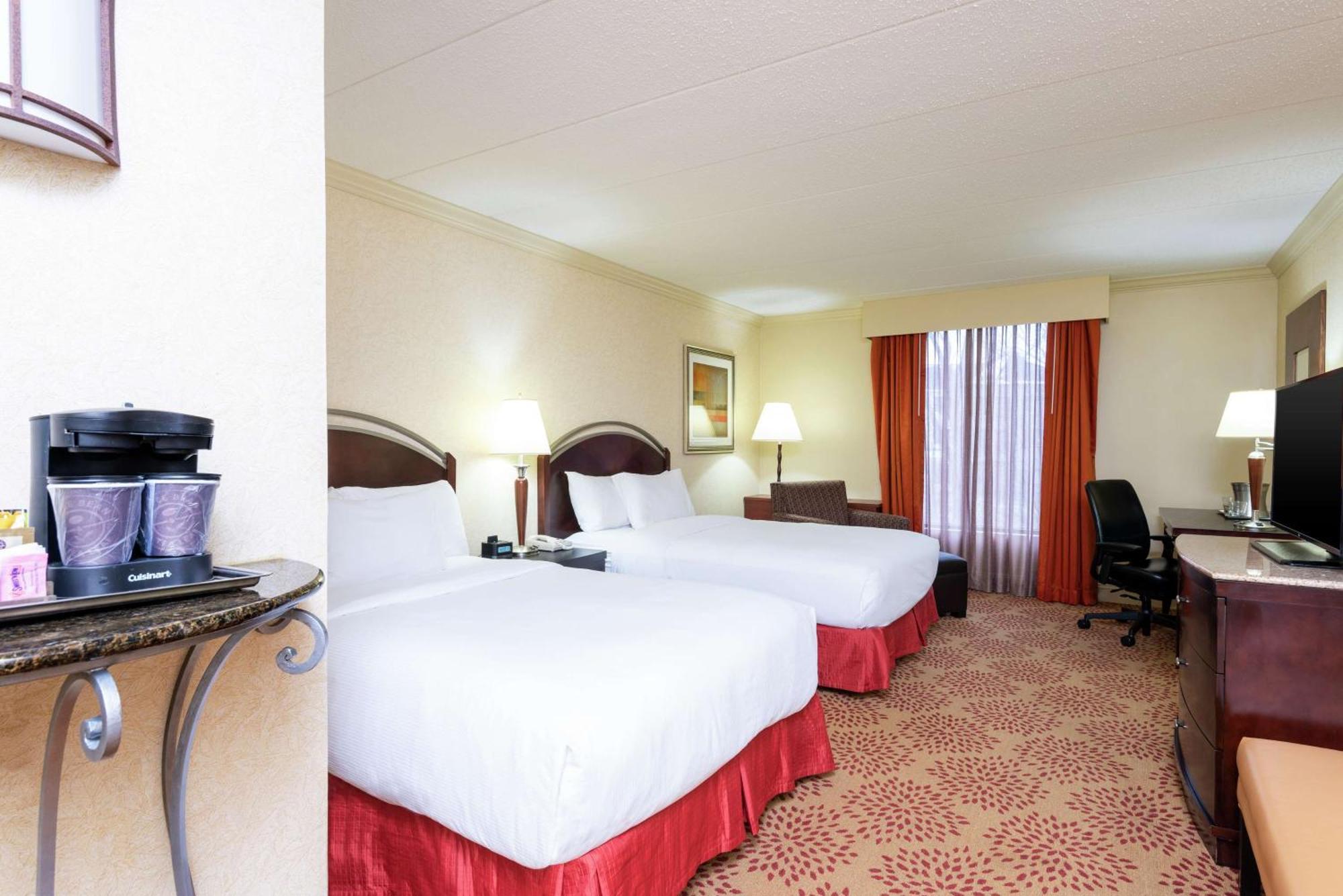 Hotel Doubletree By Hilton Grand Rapids Airport