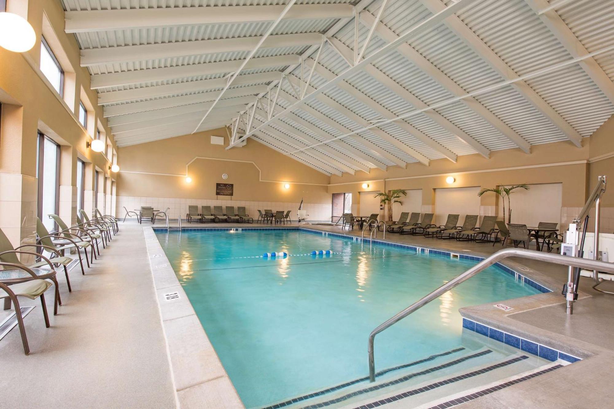 Hotel Doubletree By Hilton Grand Rapids Airport Cascade