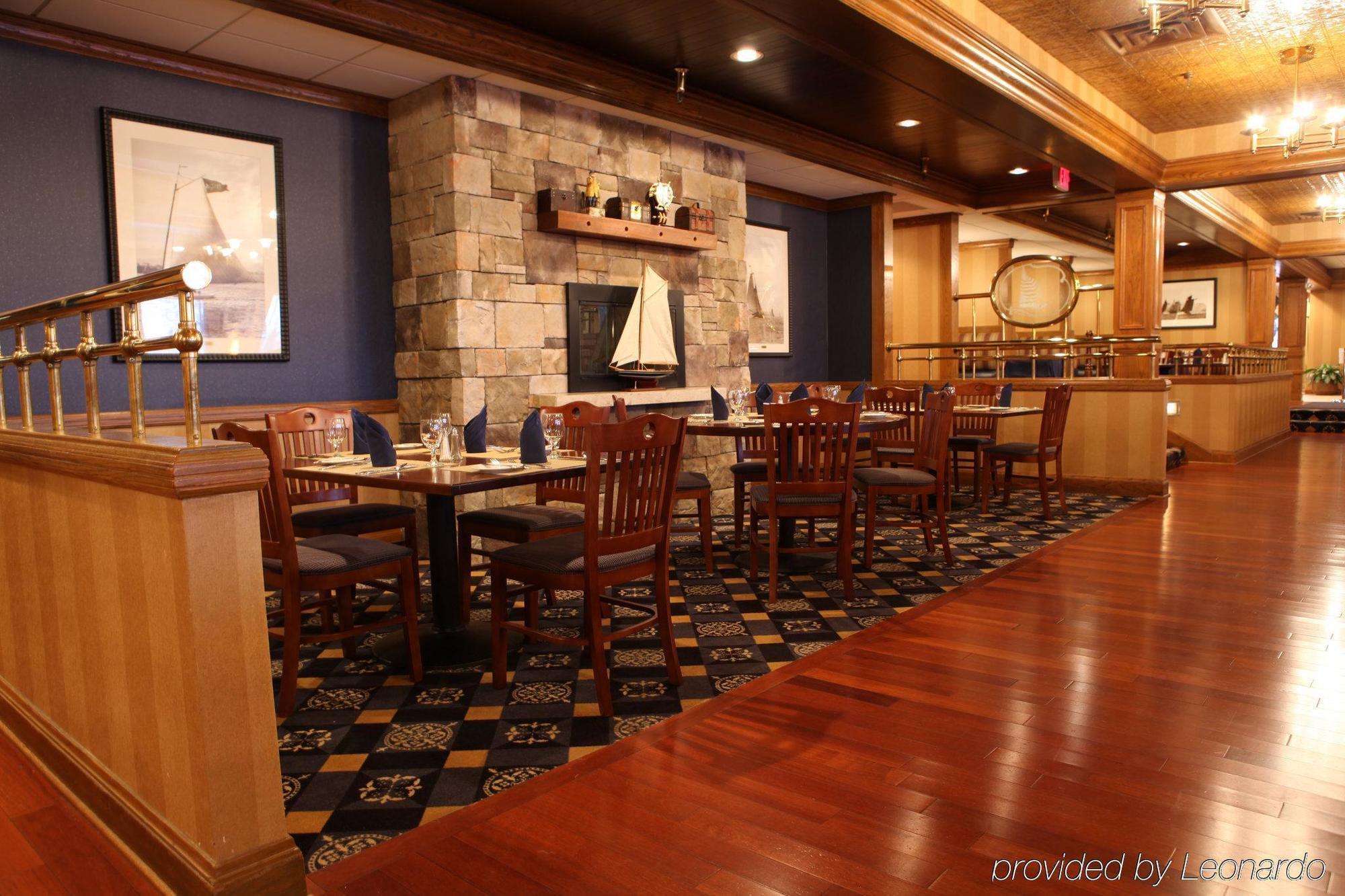 Doubletree By Hilton Grand Rapids Airport Cascade