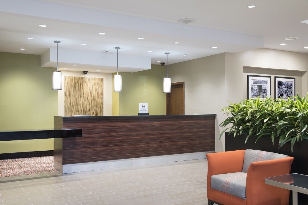 Doubletree By Hilton Grand Rapids Airport 4*